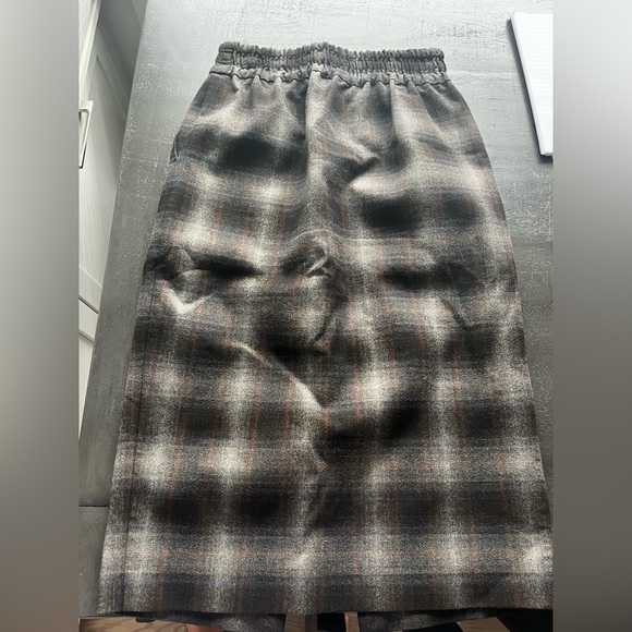 Aritzia Wilfred Le Fou Olivine Skirt - Picture 2 of 13